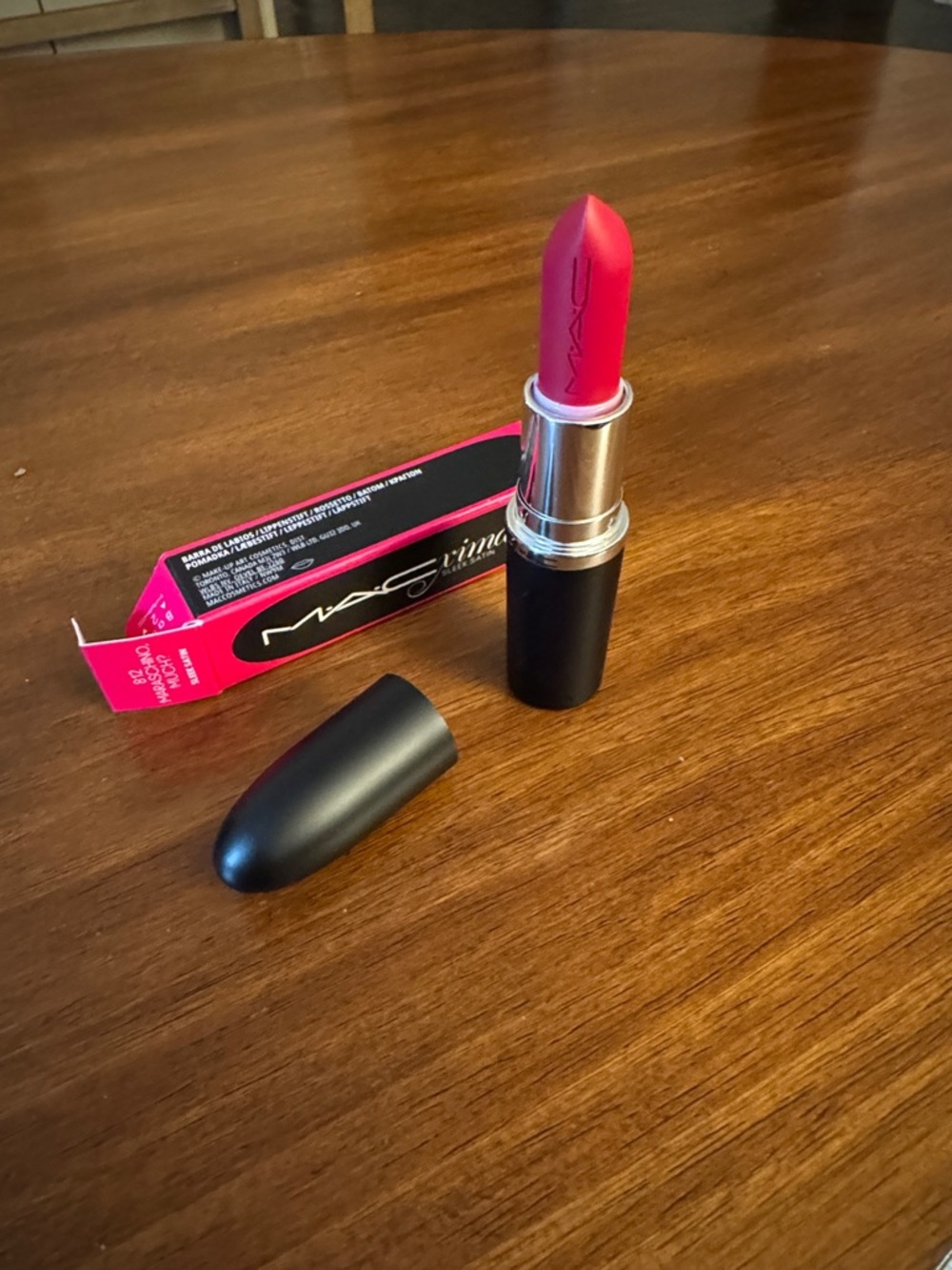 M·A·Cximal Sleek Satin Lipstick - Maraschino, Much? - Picture 5 of 5